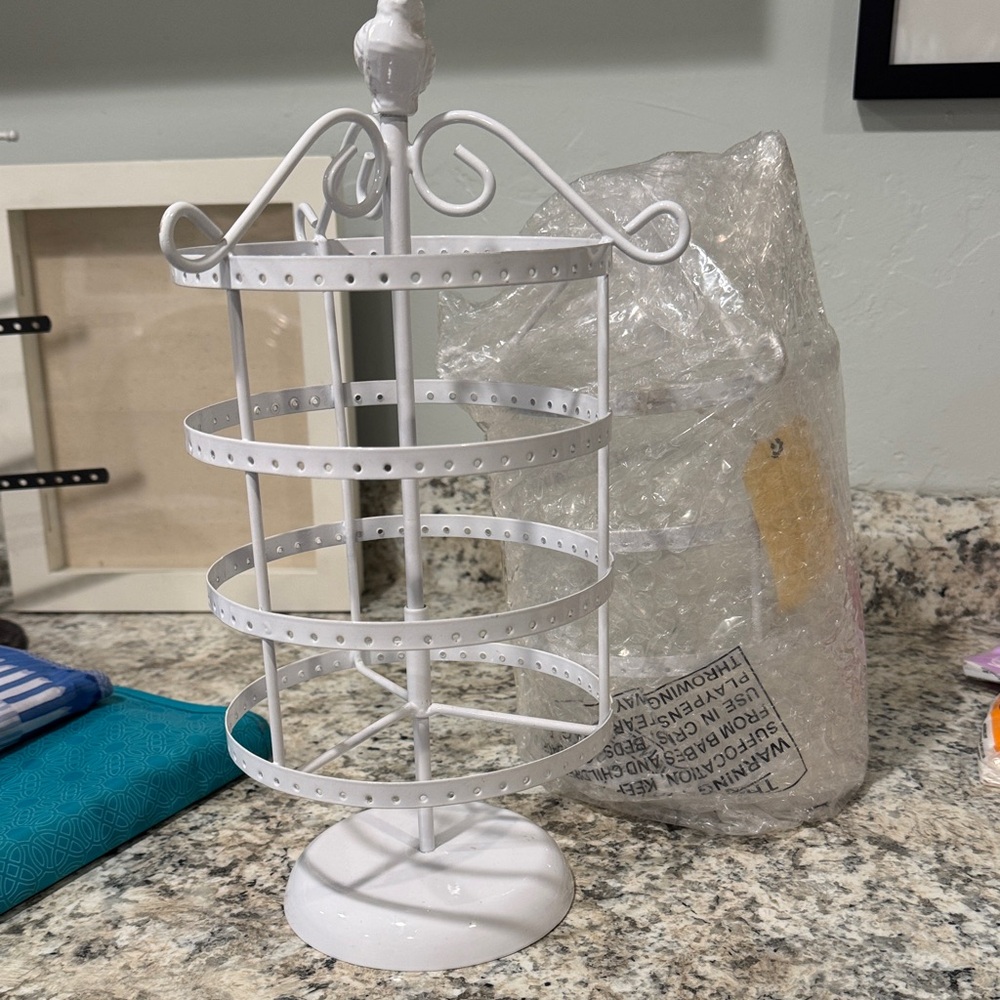 White Rotating Earring Organizer Brand New